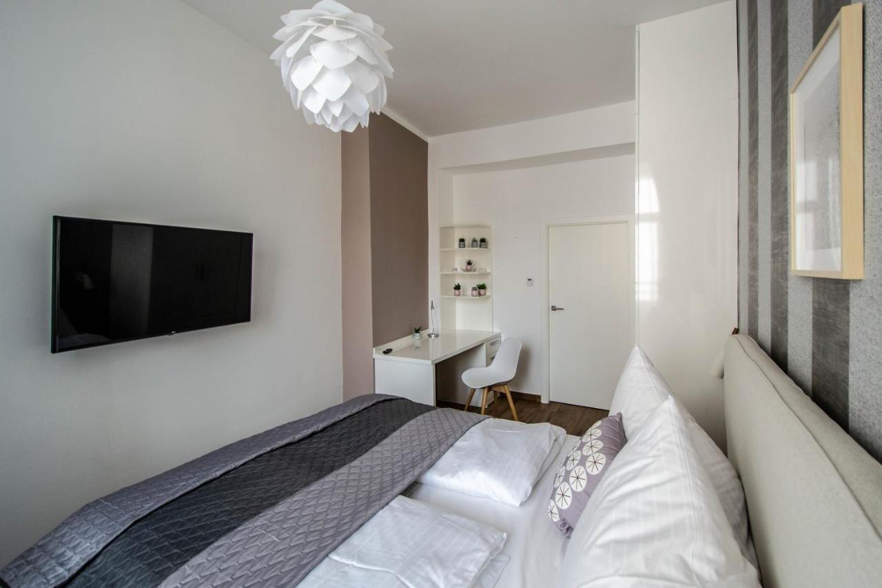 Executive Bright Apt. By Ruterra Πράγα Εξωτερικό φωτογραφία